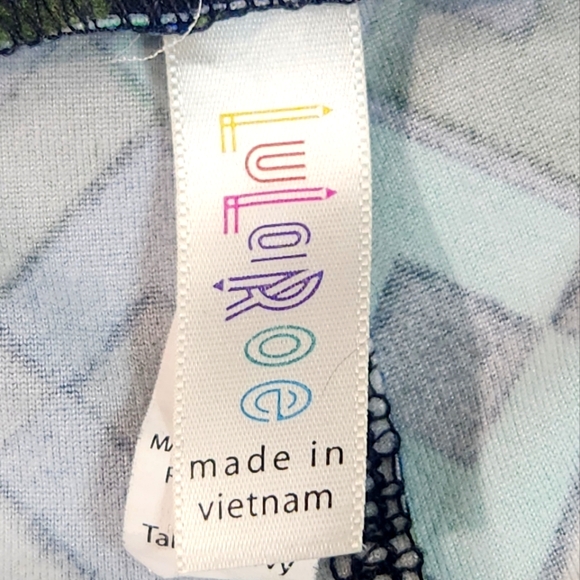 LuLaRoe Tall & Curvy Leggings - Picture 13 of 13